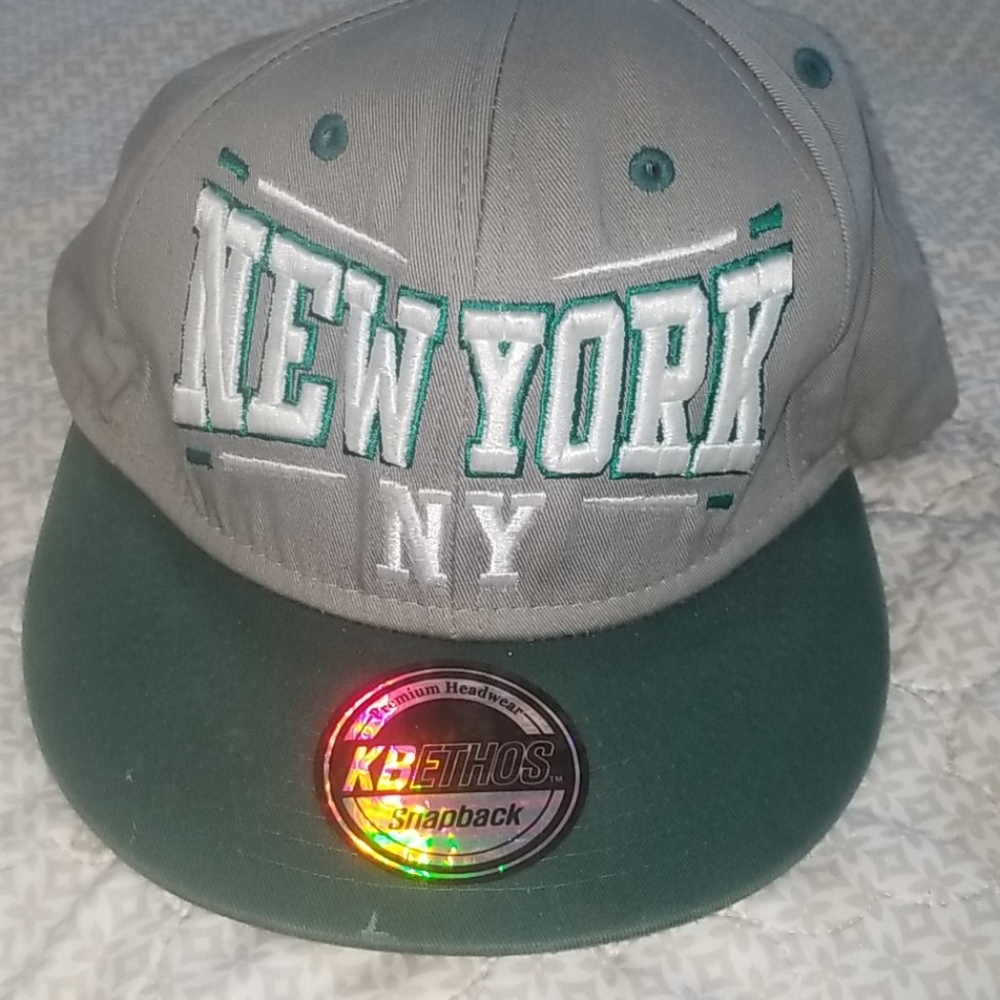 New York snap back hat